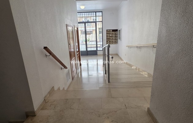 Reventa - Apartamento / piso - Torrevieja
