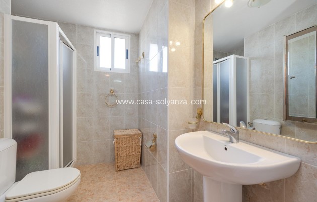 Resale - Apartment / flat - Torrevieja - La veleta