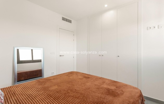 Reventa - Apartamento / piso - Los Alcázares - Dolores De Pacheco-santa Rosalía