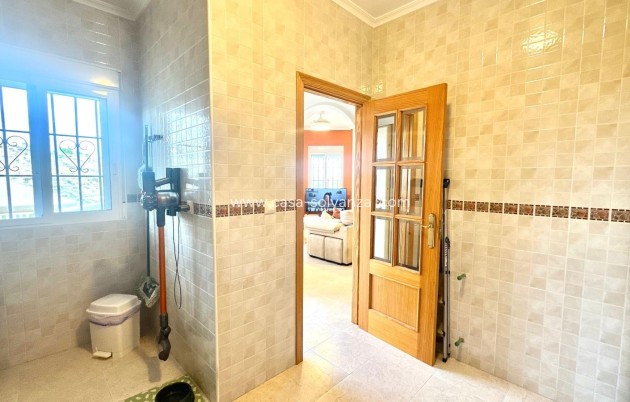 Herverkoop - Villa - Bigastro - Comunidad Valenciana