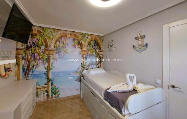 Resale - Apartment / flat - Torrevieja - Costa Blanca