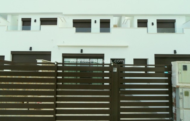 Nouvelle construction - Maison de ville - Pilar de la Horadada - El Pilar de la Horadada