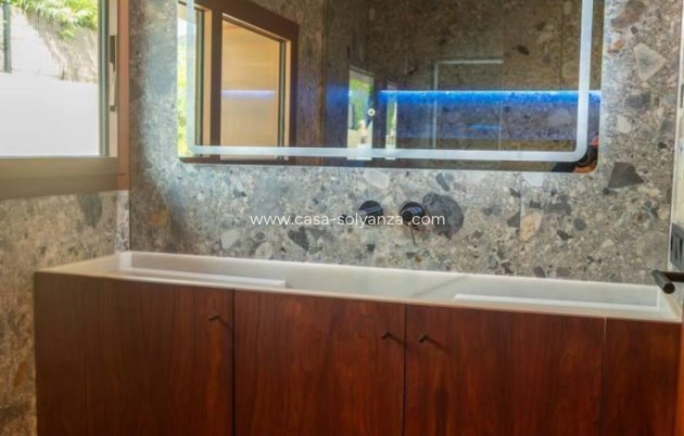 Neue Gebäude - Villa - Calpe - La Fustera