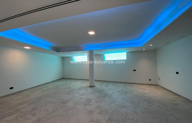 Neue Gebäude - Villa - Calpe - La Fustera