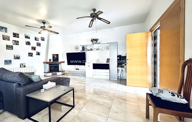 Herverkoop - Herenhuis - Torrevieja - Los Balcones