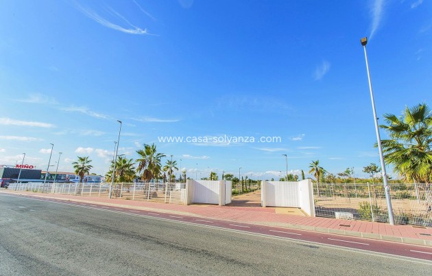 Resale - Townhouse - Torrevieja - La Siesta