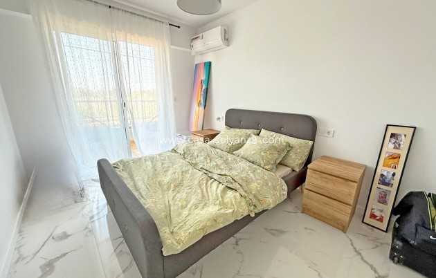 Resale - Apartment / flat - Orihuela Costa - Punta Prima