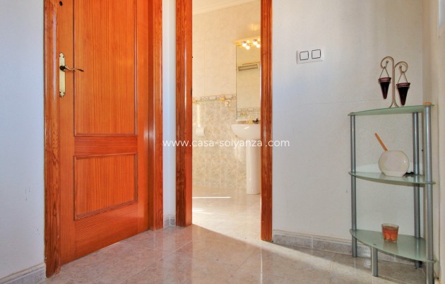 Wiederverkauf - Stadthaus - Villamartin - Villamartín