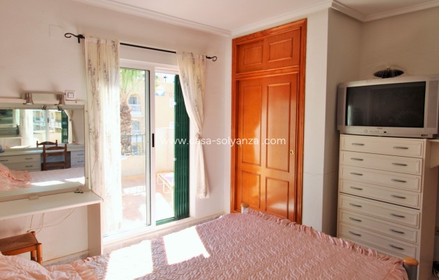 Wiederverkauf - Stadthaus - Villamartin - Villamartín