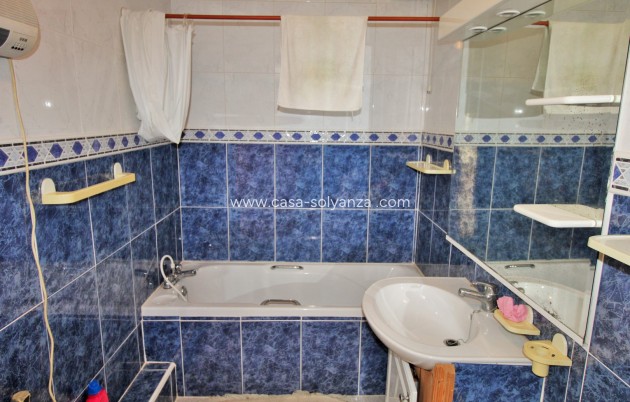 Wiederverkauf - Stadthaus - Villamartin - Villamartín