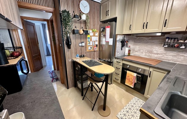 Resale - Villa - San Miguel de Salinas - Residencial los flamencos