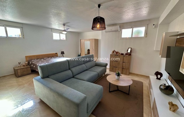 Resale - Villa - San Miguel de Salinas - Residencial los flamencos