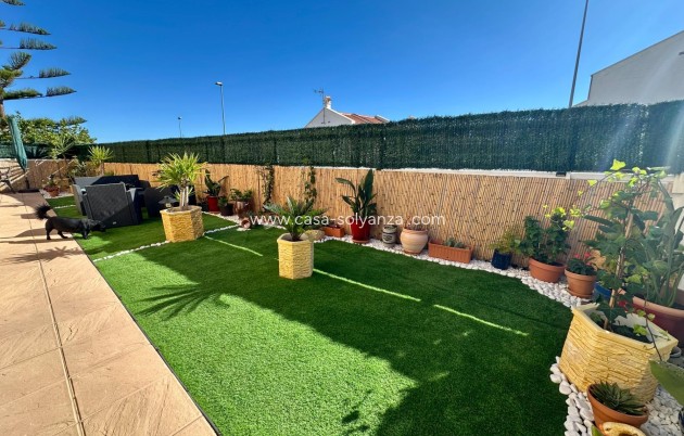 Resale - Villa - San Miguel de Salinas - Residencial los flamencos