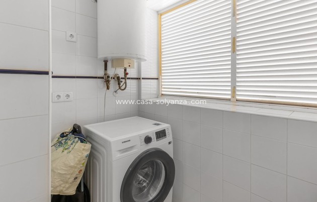 Wiederverkauf - Wohnung - Torrevieja - Punta Prima