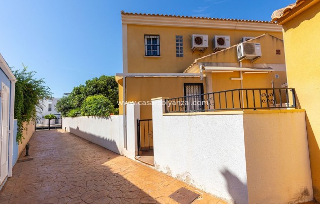 Resale - Villa - Orihuela Costa - Lomas de Cabo Roig