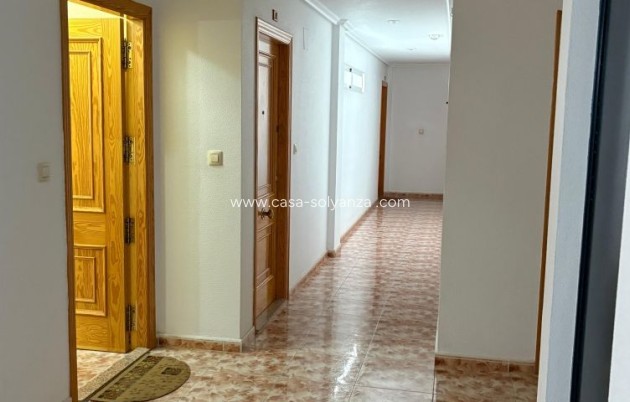 Reventa - Apartamento / piso - Torrevieja