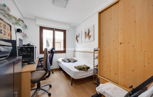 Resale - Apartment / flat - Torrevieja - Playa del Cura