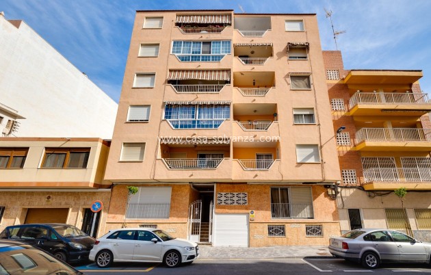 Resale - Apartment / flat - Torrevieja - Playa del Cura