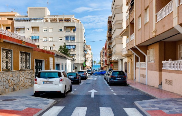 Resale - Apartment / flat - Torrevieja - Playa del Cura