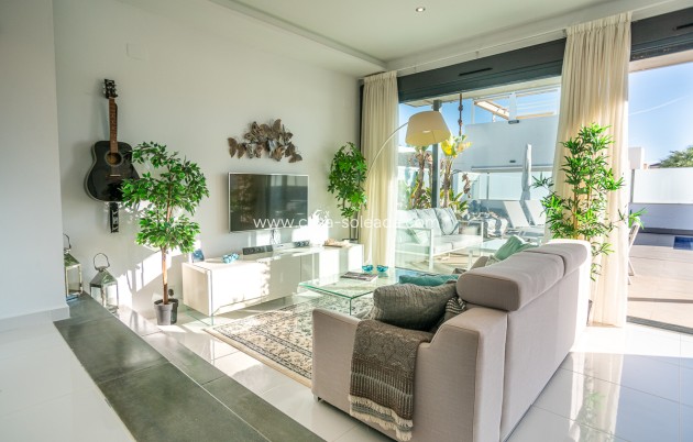 Revente - Villa - Orihuela Costa - Costa Blanca