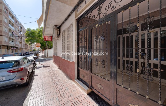 Wiederverkauf - Wohnung - Torrevieja - Center