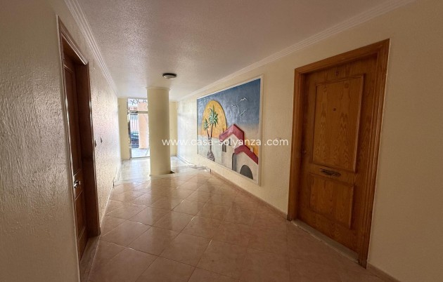 Herverkoop - Appartement / flat - Torrevieja - Habaneras