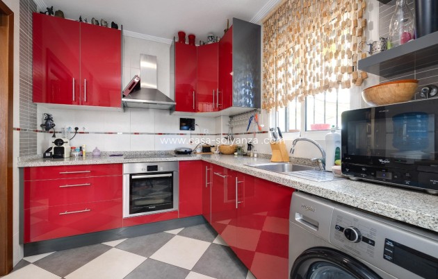 Wiederverkauf - Villa - Orihuela Costa - Urbanización Perla del Mar