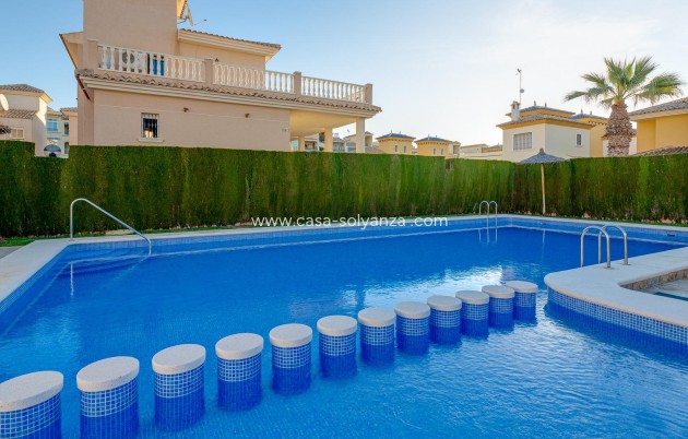 Wiederverkauf - Villa - Orihuela Costa - Urbanización Perla del Mar