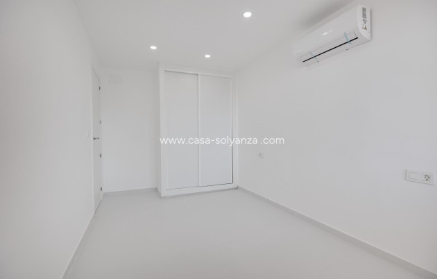 Wiederverkauf - Wohnung - Torrevieja - Playa De Los Naufragos