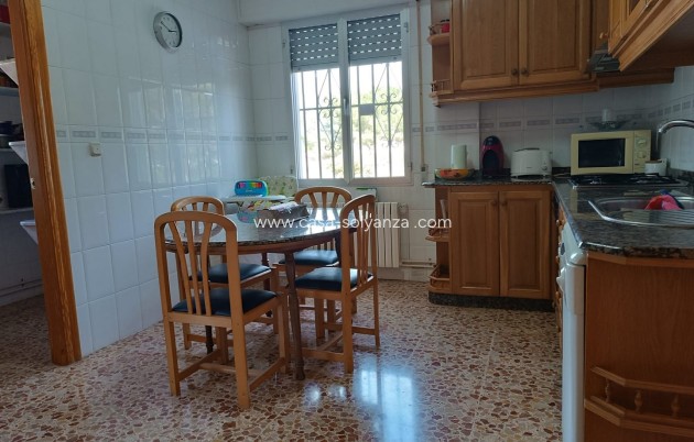 Wiederverkauf - Villa - Revuelta de Yecla - Inland