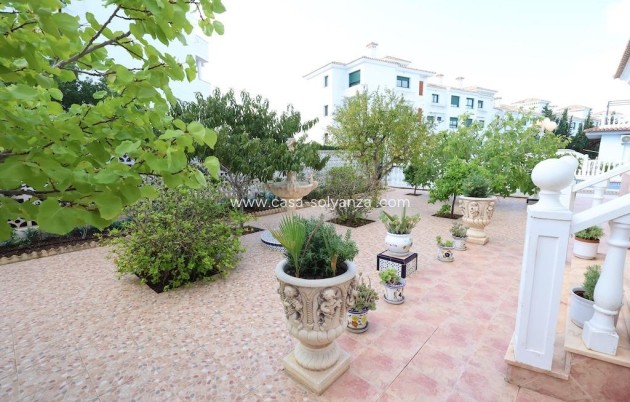 Herverkoop - Villa - Orihuela Costa - Costa Blanca