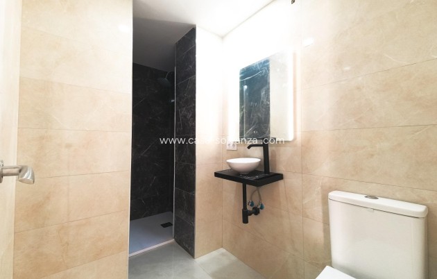 Revente - Appartement - Torrevieja - Playa De Los Naufragos