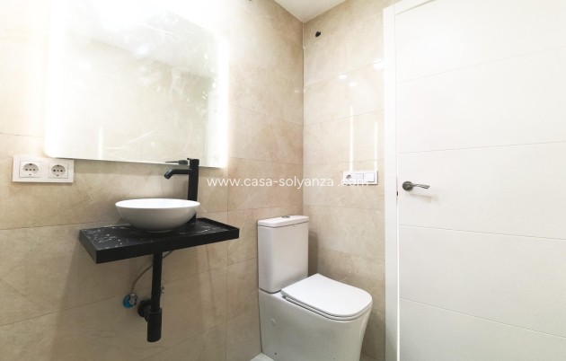 Revente - Appartement - Torrevieja - Playa De Los Naufragos