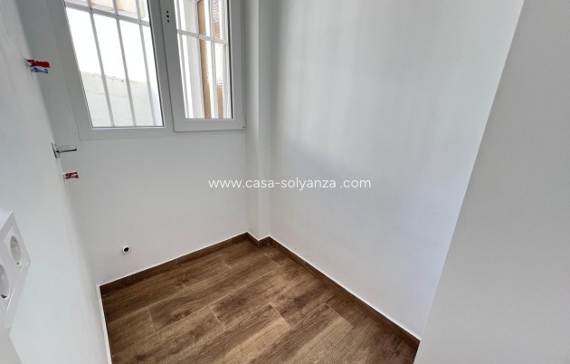 Resale - Apartment / flat - Torrevieja - Costa Blanca