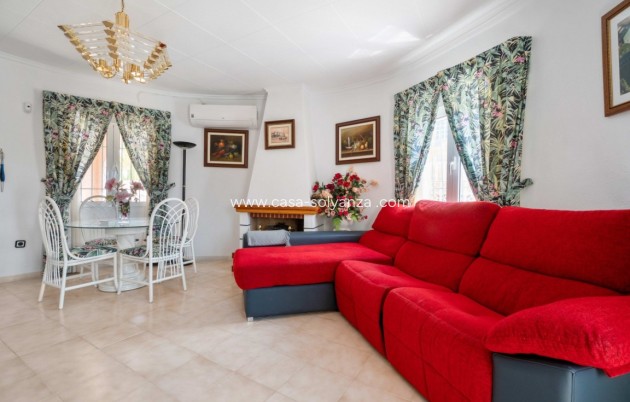 Resale - Villa - San Luis - Inland