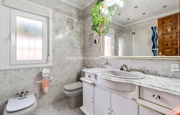 Resale - Villa - San Luis - Inland