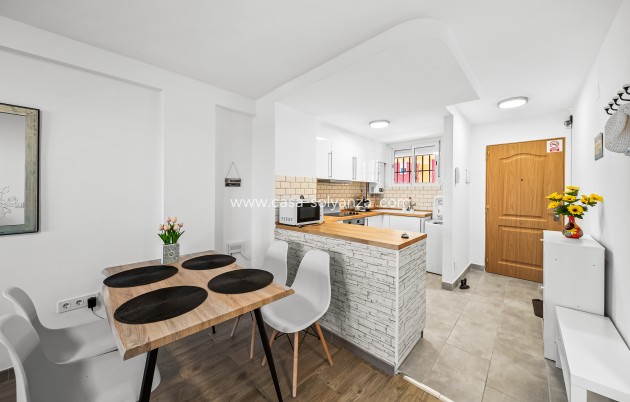 Wiederverkauf - Wohnung - Torrevieja - Cabo cervera