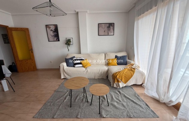 Resale - Apartment / flat - Torrevieja - El Acequión - Los Náufragos