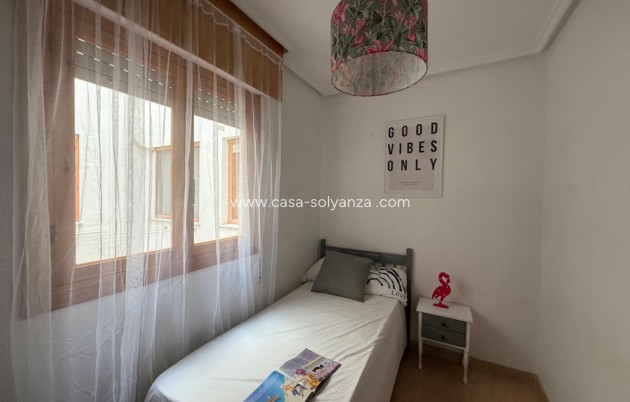 Resale - Apartment / flat - Torrevieja - El Acequión - Los Náufragos