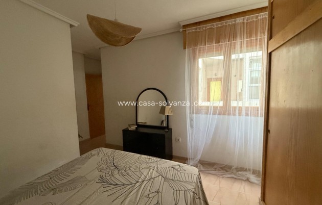 Resale - Apartment / flat - Torrevieja - El Acequión - Los Náufragos