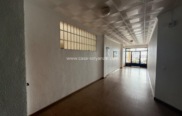 Resale - Apartment / flat - Torrevieja - El Acequión - Los Náufragos
