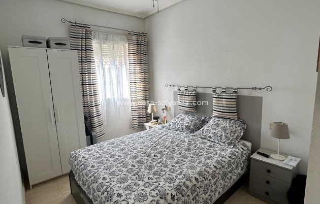 Herverkoop - Bungalow - Torrevieja - Aguas nuevas