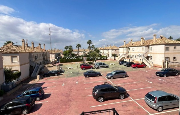 Herverkoop - Bungalow - Torrevieja - Aguas nuevas