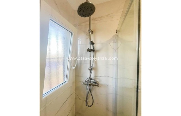 Resale - Apartment / flat - Torrevieja - Punta Prima