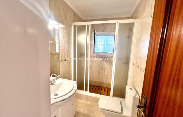 Revente - Appartement - Torrevieja - Playa De Los Naufragos