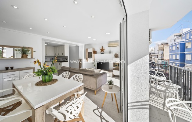 Revente - Appartement - Torrevieja - Puerto