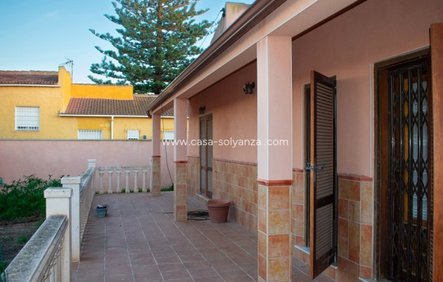 Reventa - Independent villa - Torrevieja