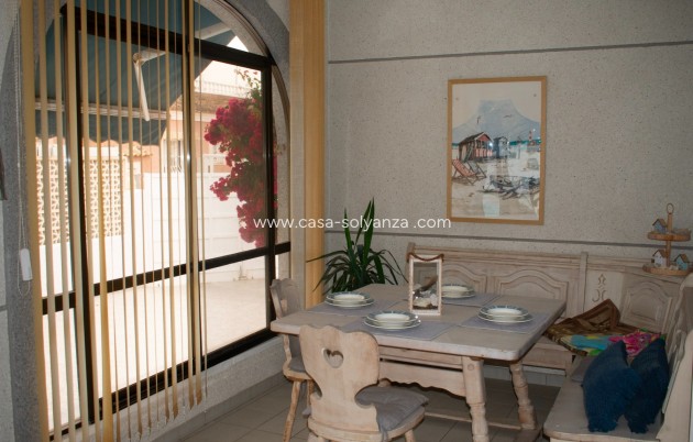 Wiederverkauf - Independent villa - Torrevieja