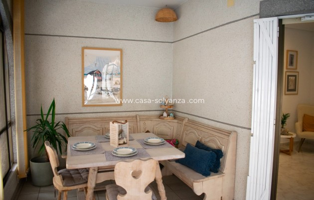 Wiederverkauf - Independent villa - Torrevieja