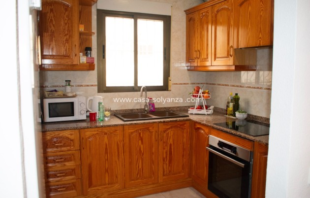 Wiederverkauf - Independent villa - Torrevieja